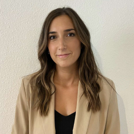 Photo de Ma&icirc;tre Emma LAGRUE