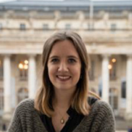 Photo de Ma&icirc;tre Laura JACQMIN