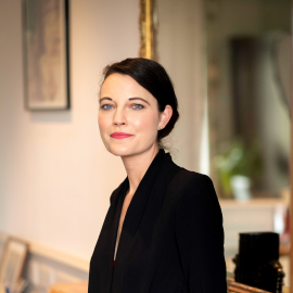 Photo de Ma&icirc;tre Caroline LAVEISSIERE