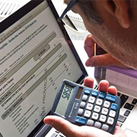 Bordeaux : les avocats aident gratuitement à remplir la déclaration de revenus